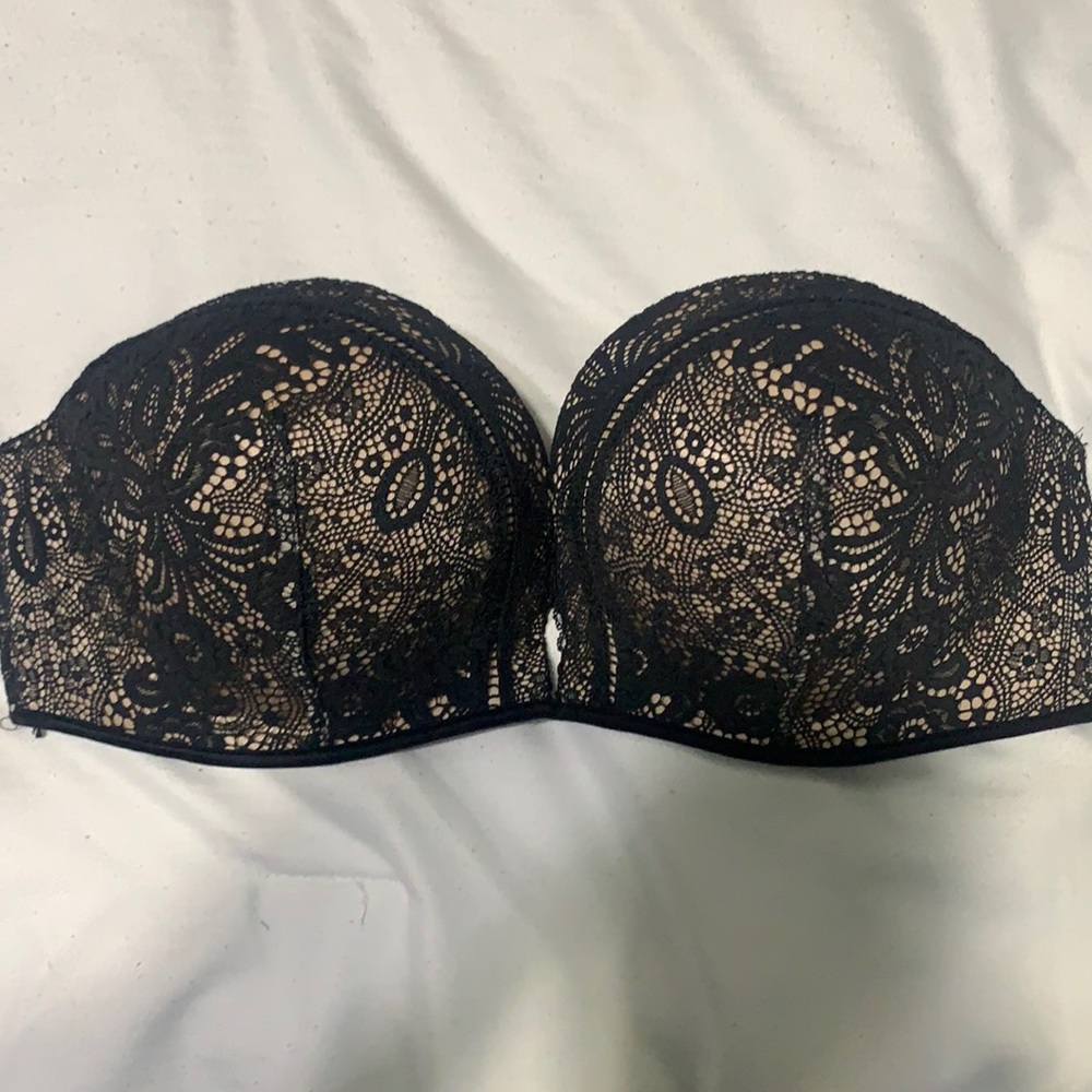 Victoria Secret strapless bra size 36C